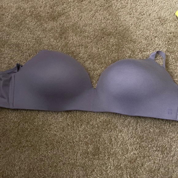 Bra - Picture 1 of 2